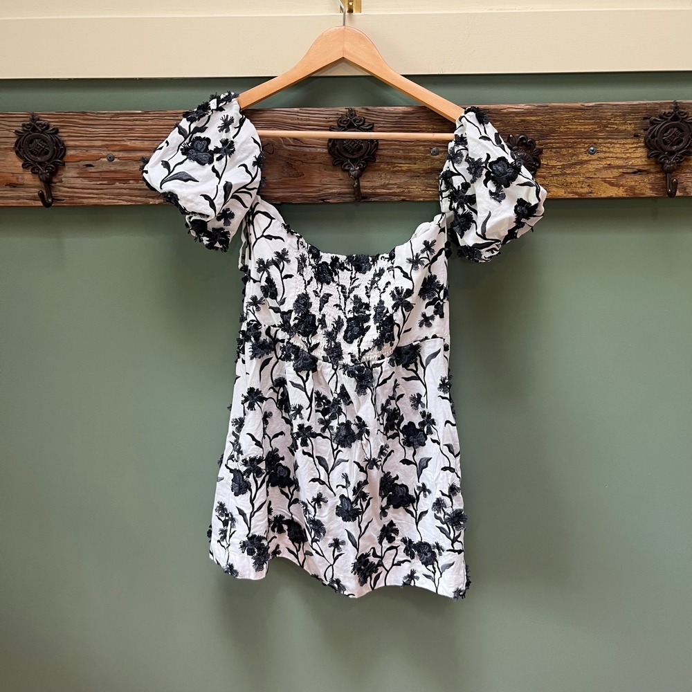 Anthropologie Black White Floral Embroidered Linen Puff Sleeve Top US 14